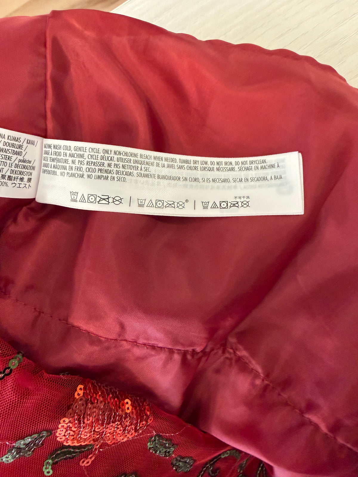 5-6, Disney, Red, Sequin apple Snow White dress, velvet accents