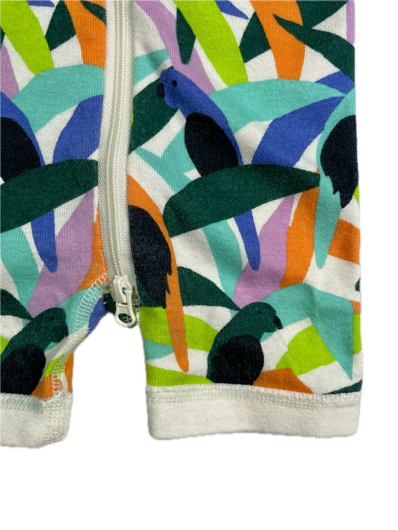 6-12 mo, Hanna Andersson, Cream, Tropical parrot shortie romper/sleeper, 2-way zipper, green/blue/orange