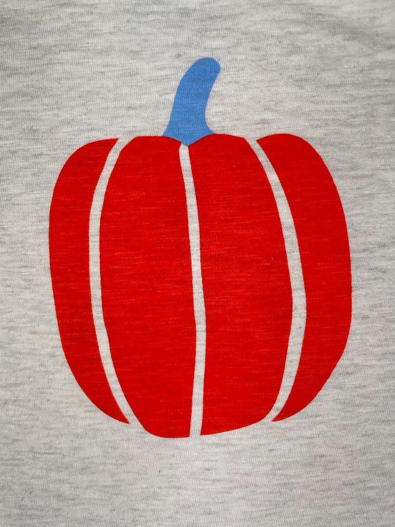 4/4T Primary, Cream, Long-sleeve shirt w/ pumpkin