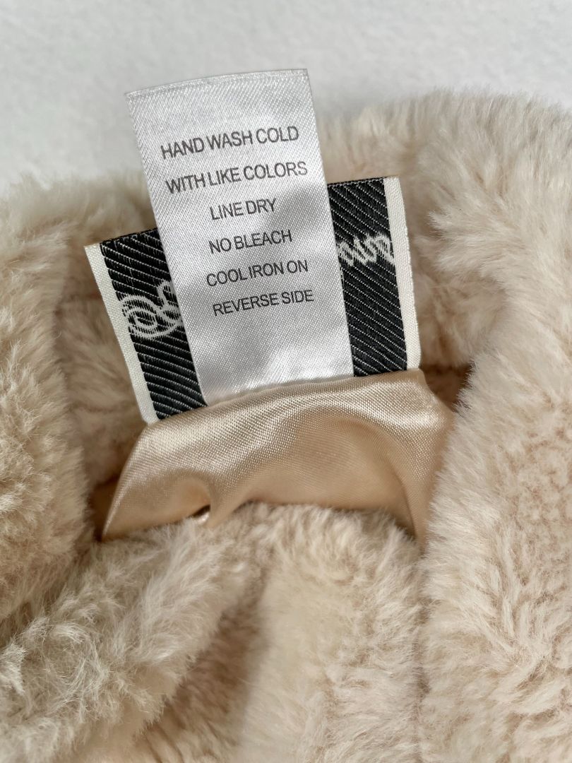 3/3T Rare Editions, Cream, Soft faux fur cropped jacket w/ collar