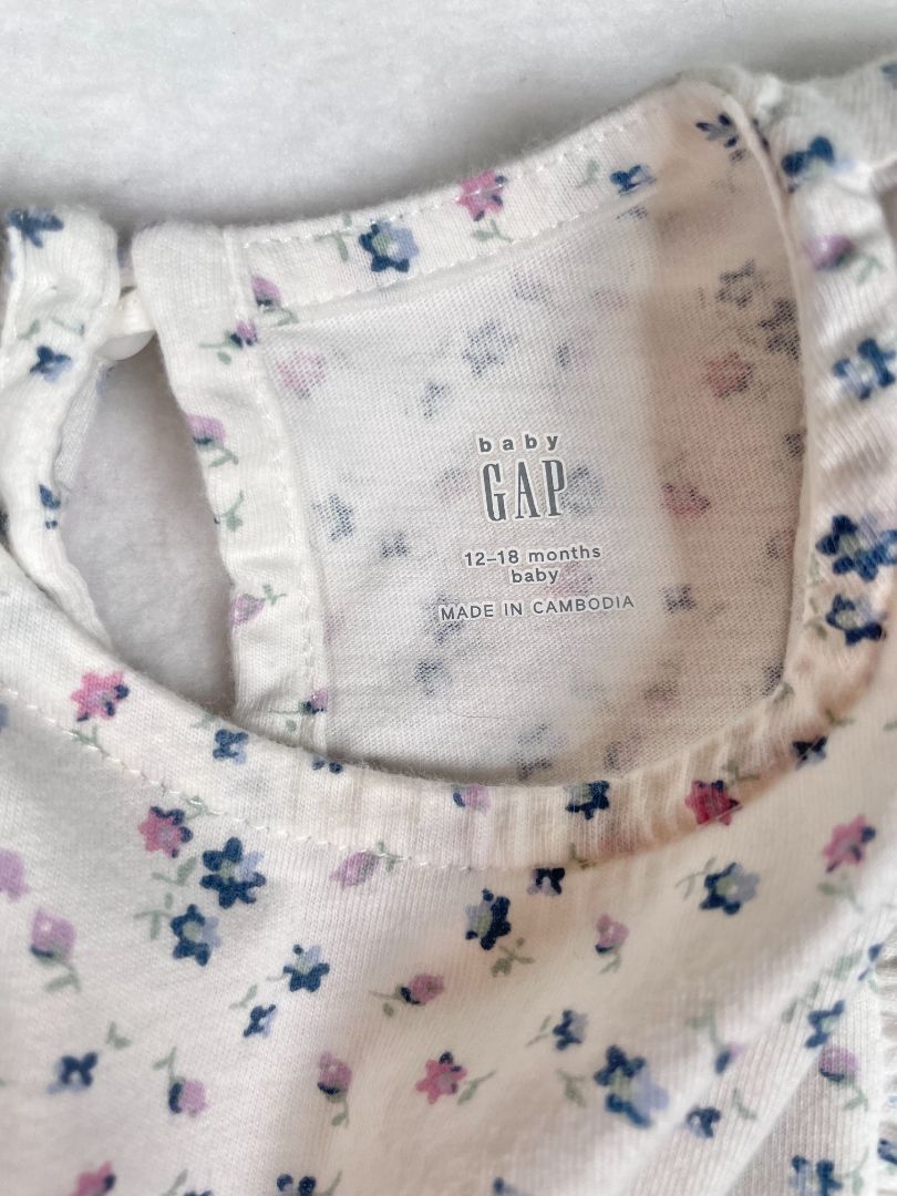 12-18 mo, babyGap, White, Long-sleeve coverall, small floral print w/ ruffles at chest, blue/purple