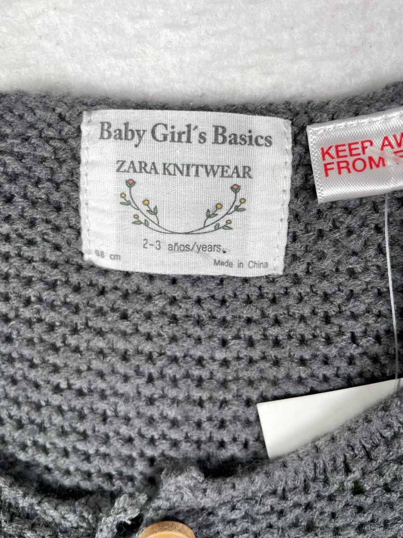 2-3, Zara, Grey, Knit open cardigan, two wooden buttons on top