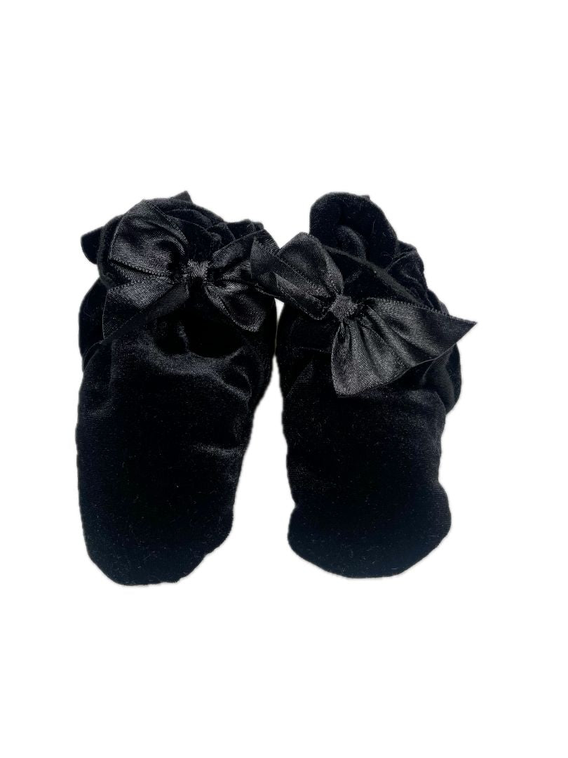 6-12 mo, Robeez, Black, New w/ tags - Velvet booties, snap closure, satin bow