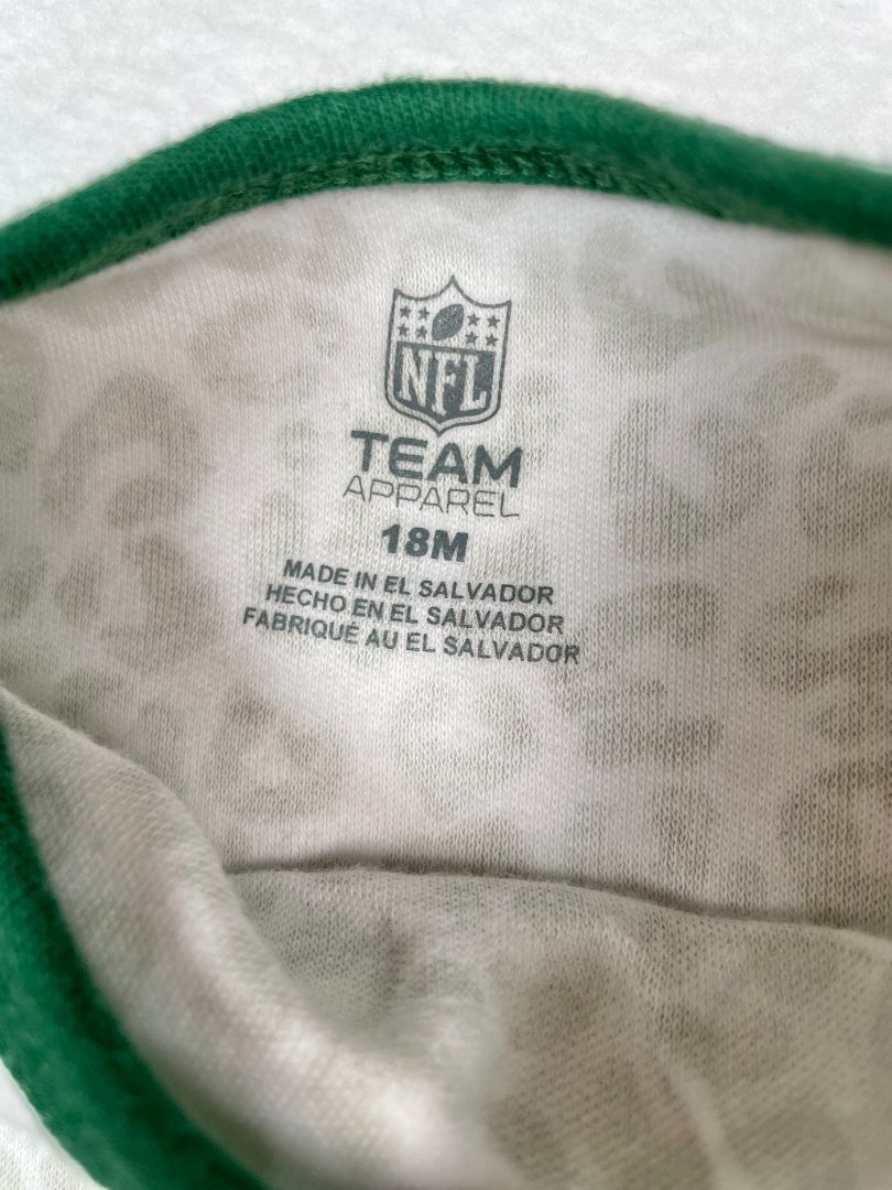 18 mo, NFL, White, NY Jets short-sleeve leopard print bodysuit, scallop thread sleeve, green