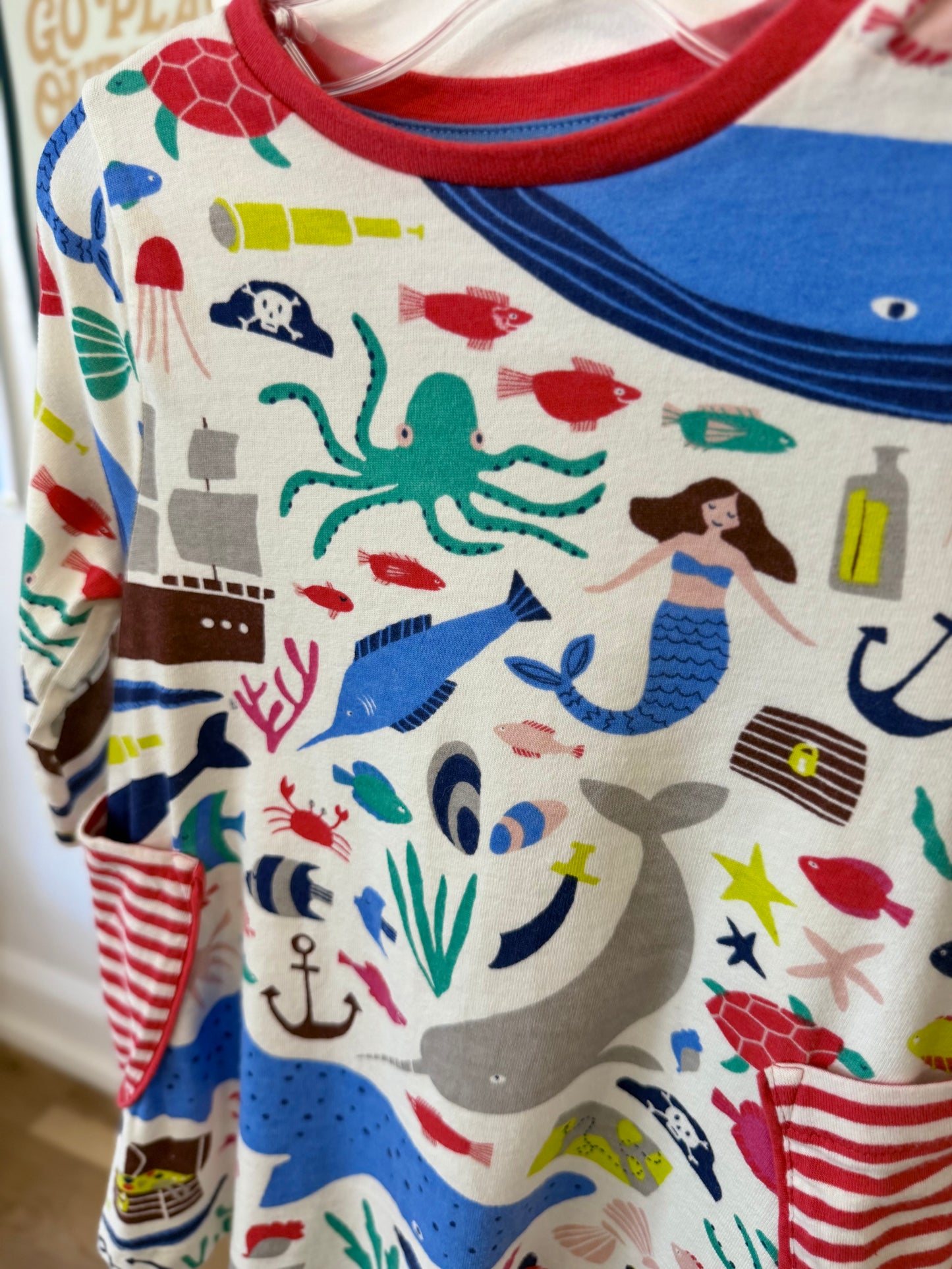 2-3, Boden, White, Undersea / pirate print 3/4 sleeve dress, red striped pockets