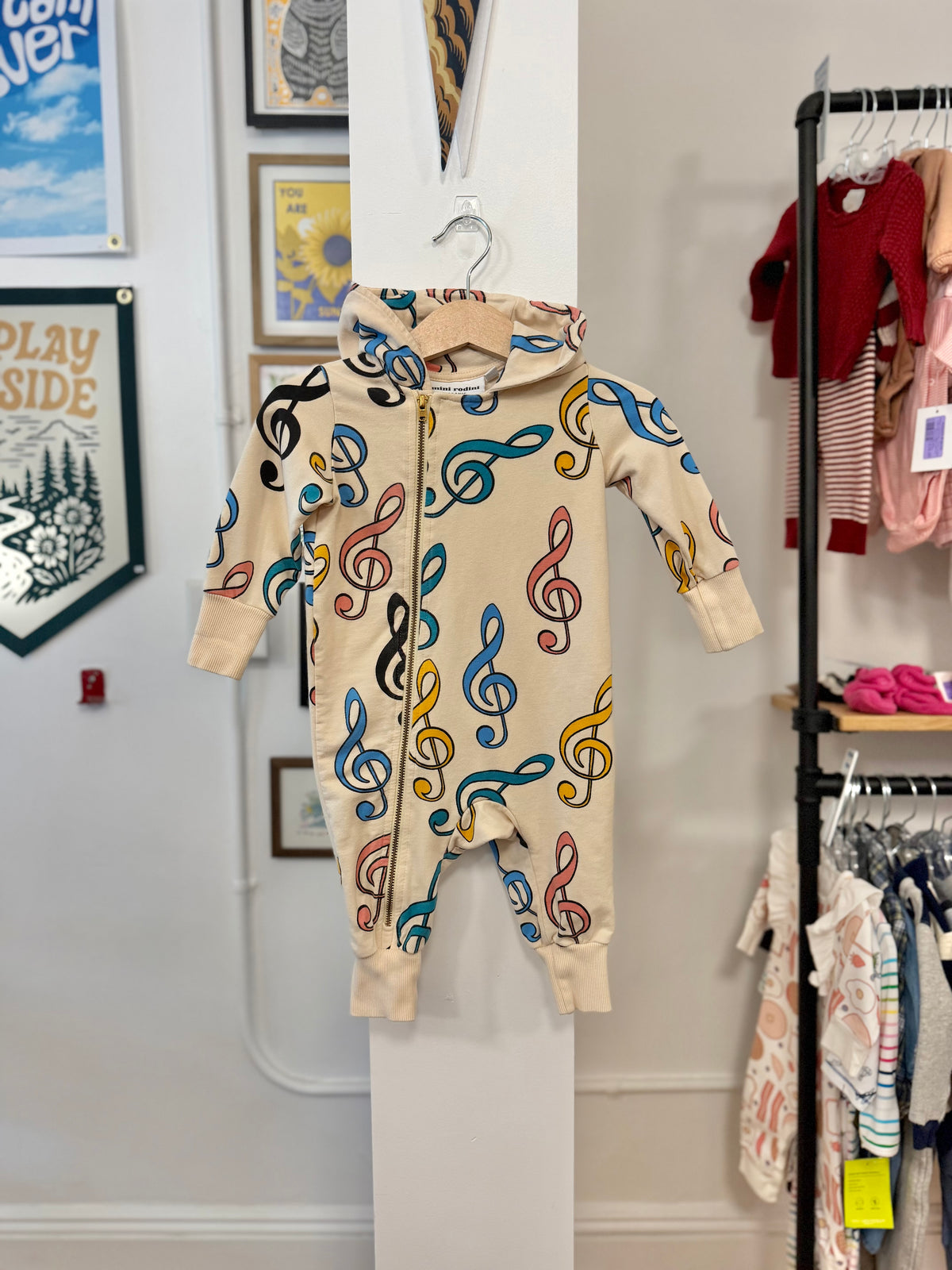 1-4 mo, Mini Rodini, Cream, Colorful music clef hooded zip-up coverall