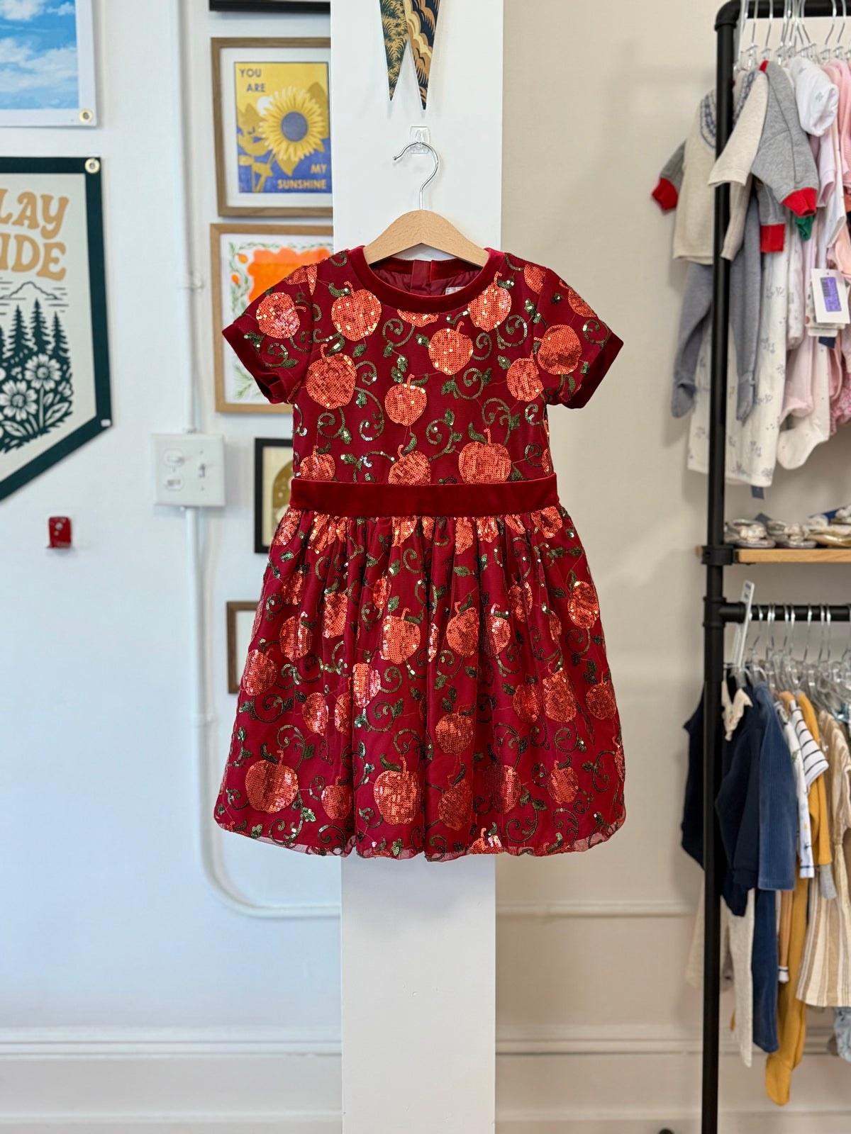 5-6, Disney, Red, Sequin apple Snow White dress, velvet accents