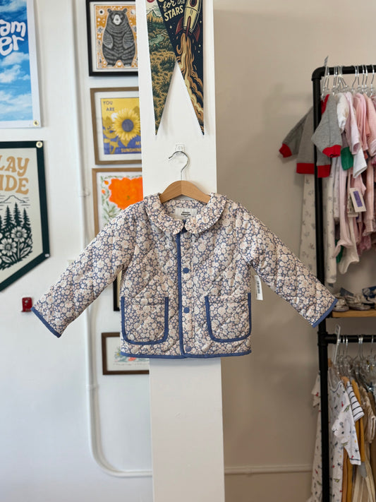 3/3T, Amazon Essentials x Sofia Grainge, Blue, NEW w/ tags - Quilted white floral snap-up jacket, frilled collar