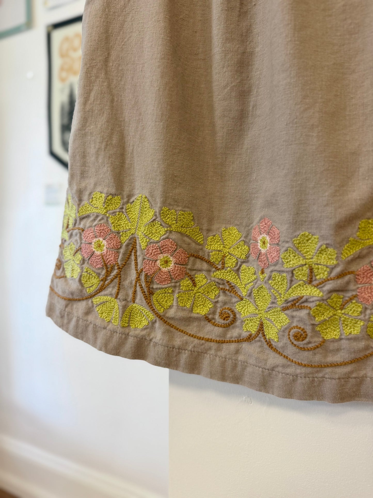 4/4T, Tea Collection, Brown, Linen mix flutter sleeve dress, pink/yellow floral embroidery at hem