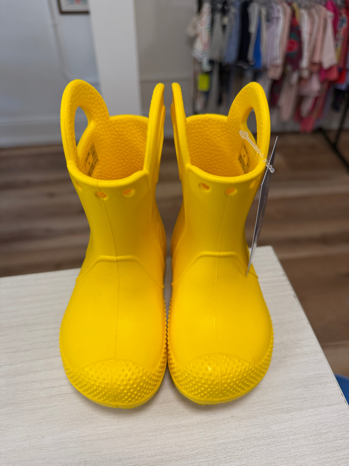 Size 6, Crocs, Yellow, Handle It Rain Boots