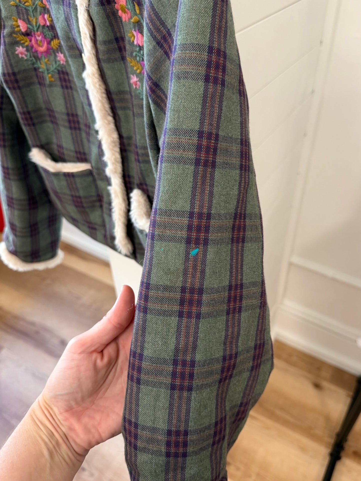 8, Louise Misha, Green, Plaid floral embroidered faux fur lined snap up jacket
