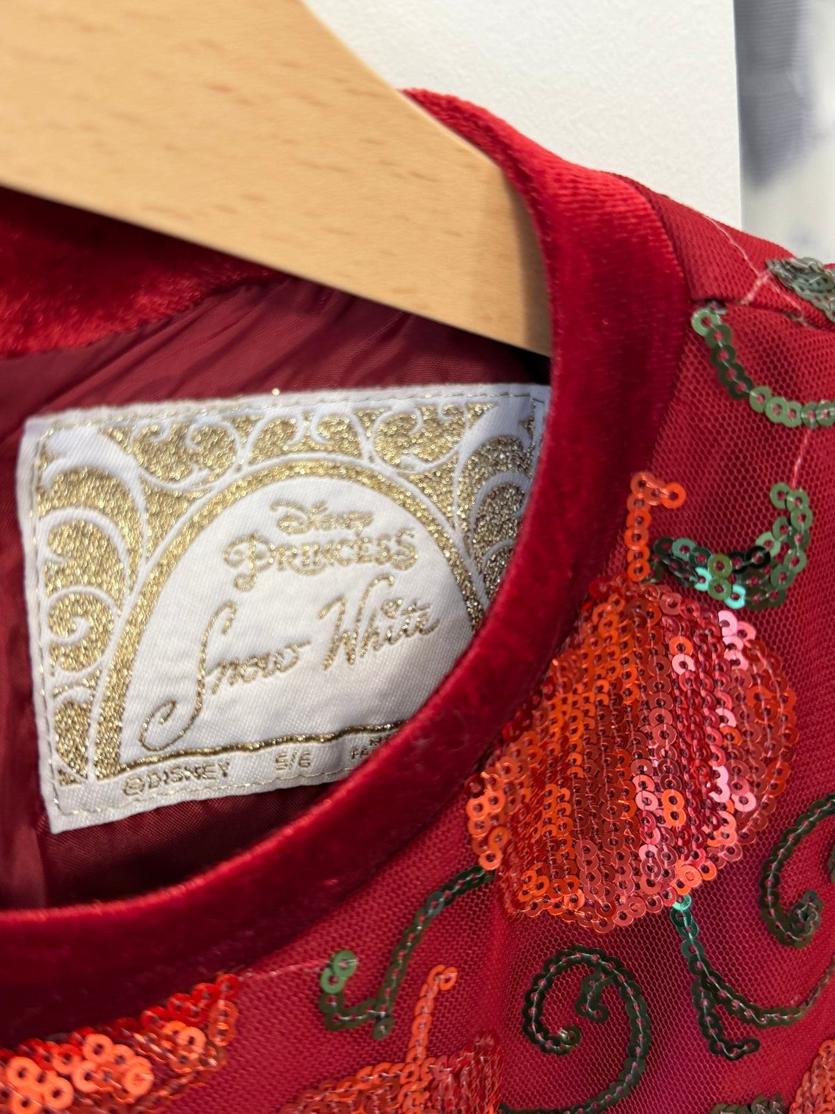 5-6, Disney, Red, Sequin apple Snow White dress, velvet accents