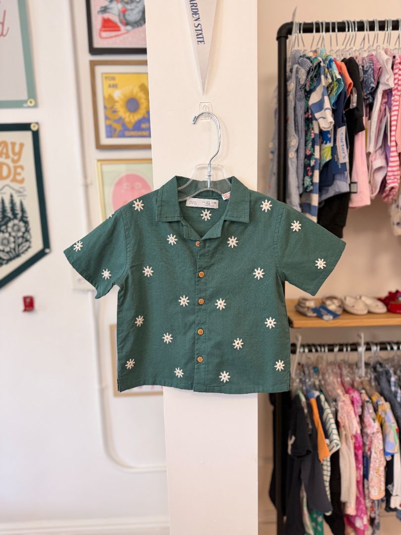 18 mo, Zara, Green, Embroidered mirrored pattern short-sleeve button-down shirt