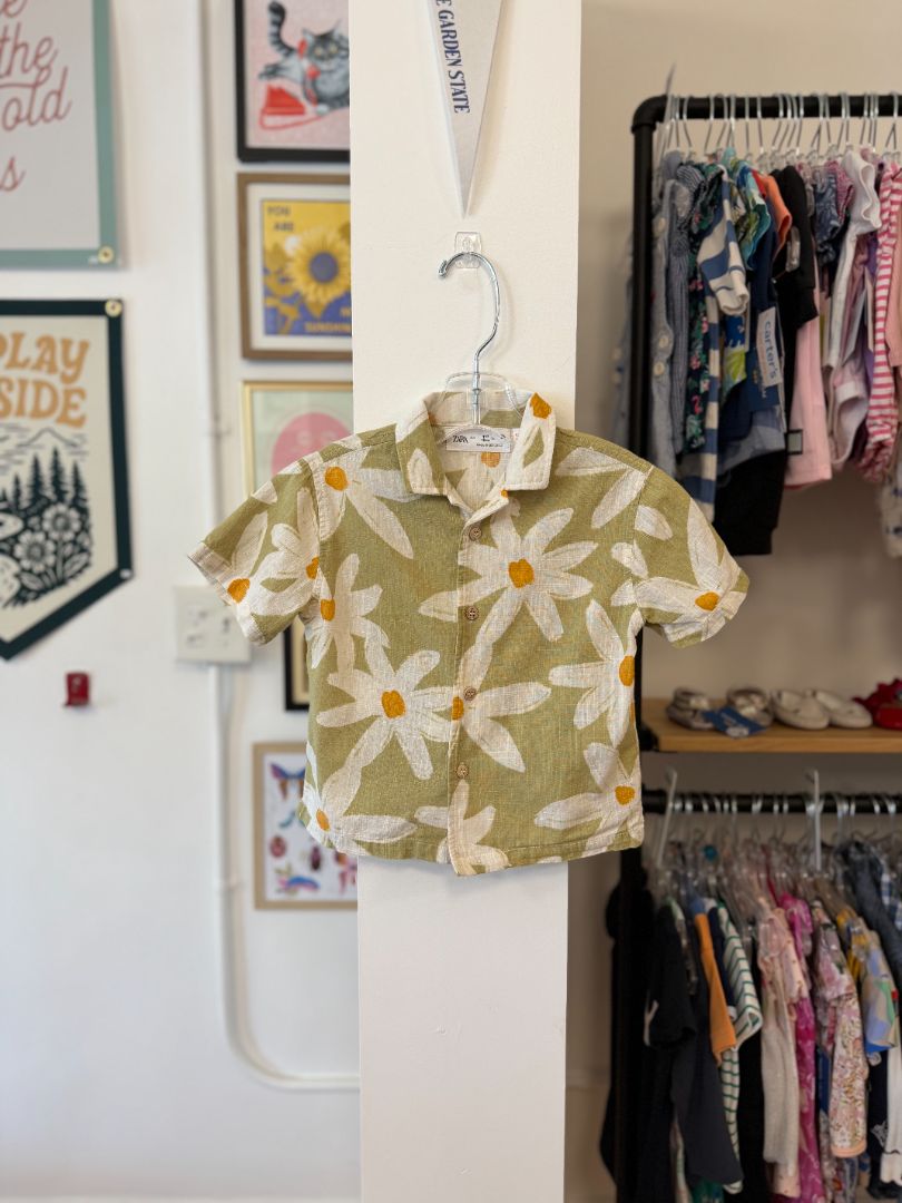 18 mo, Zara, Green, Large daisy print button-down short-sleeve shirt