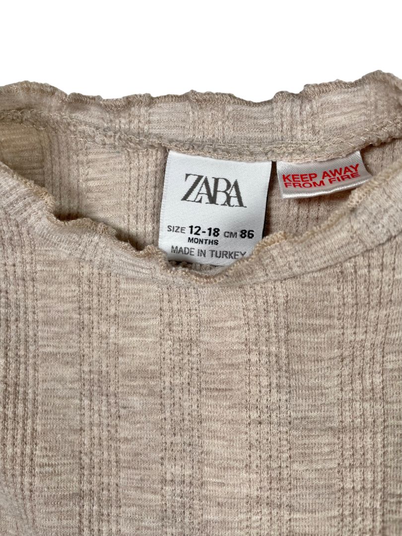 12-18 mo, Zara, Neutral, Textured long-sleeve shirt w/ ruffle edges & black embroidered hearts
