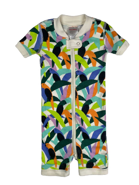 6-12 mo, Hanna Andersson, Cream, Tropical parrot shortie romper/sleeper, 2-way zipper, green/blue/orange