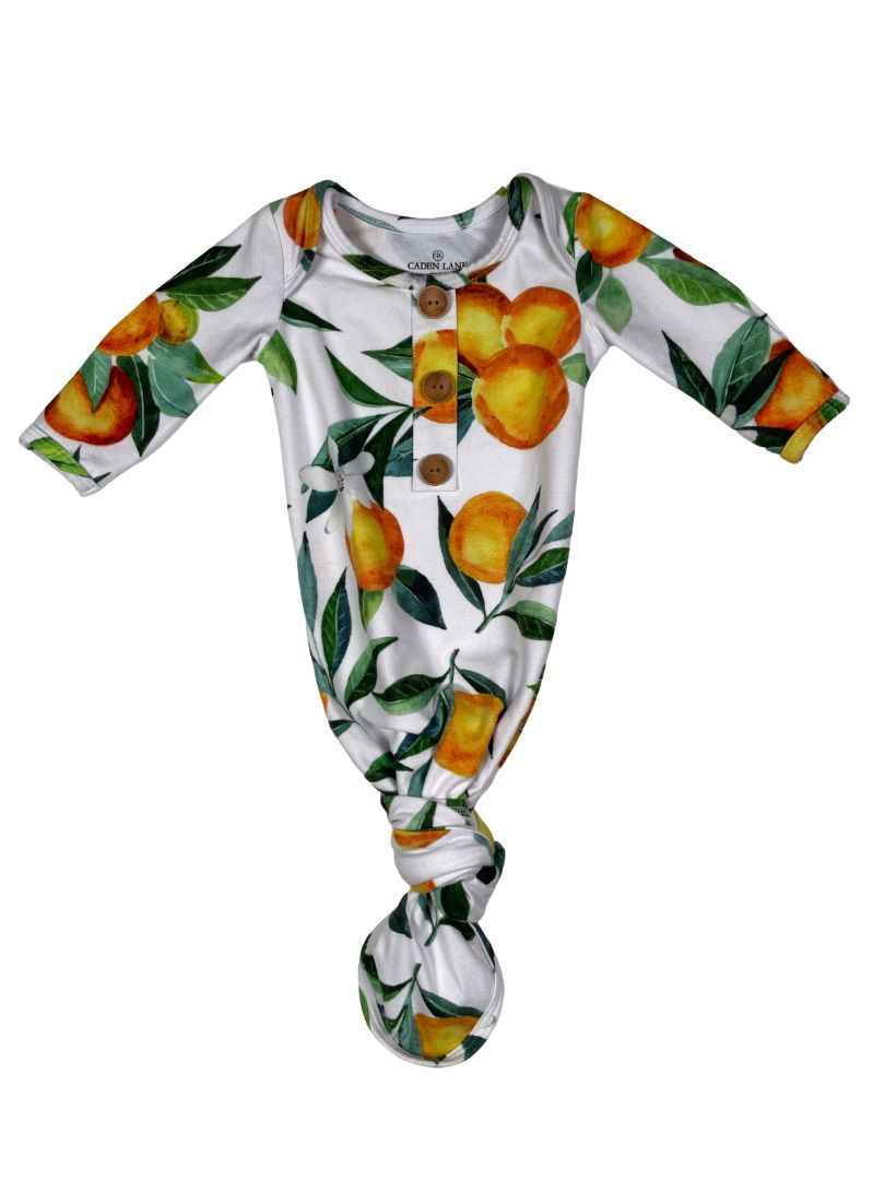 0-3 mo, Caden Lane, White, Citrus print soft knot gown, fold-over mitts