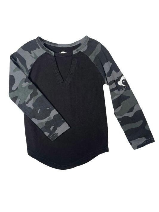 4/4T, Appaman, Black, Shirt w/ camouflage long sleeves, faux grommet v-neck